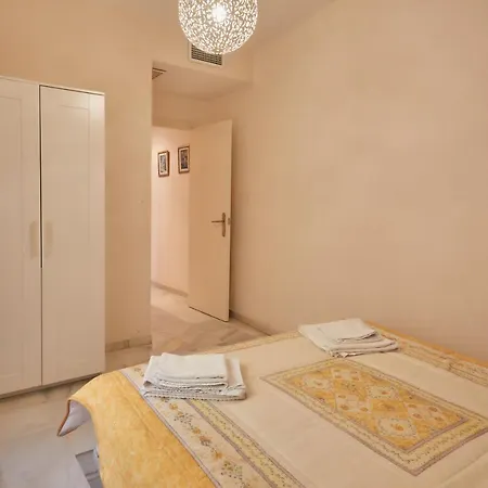 Two Bedrooms Leonor Dávalos