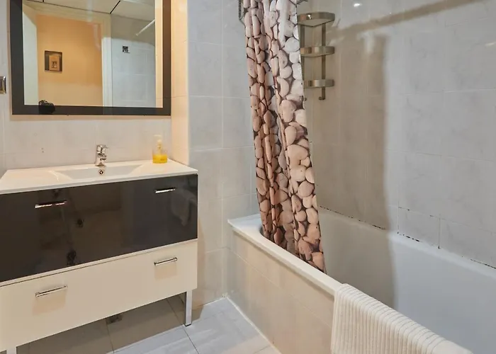 Two Bedrooms Leonor Davalos * Seville